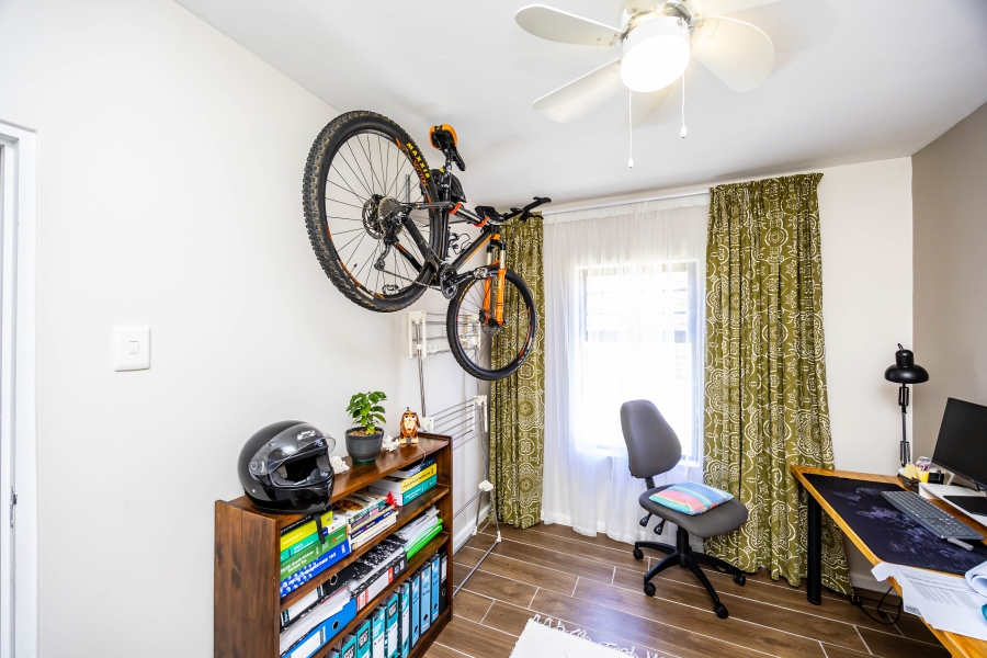 2 Bedroom Property for Sale in Nahoon Valley Park Eastern Cape